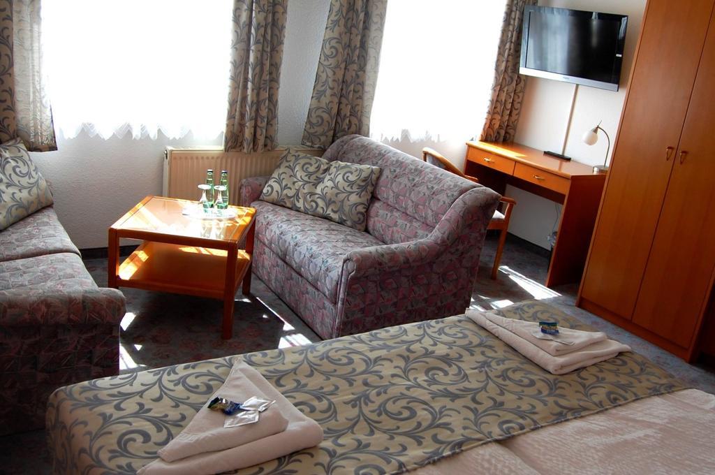 Hotel Am Markt Eckartsberga Exteriör bild