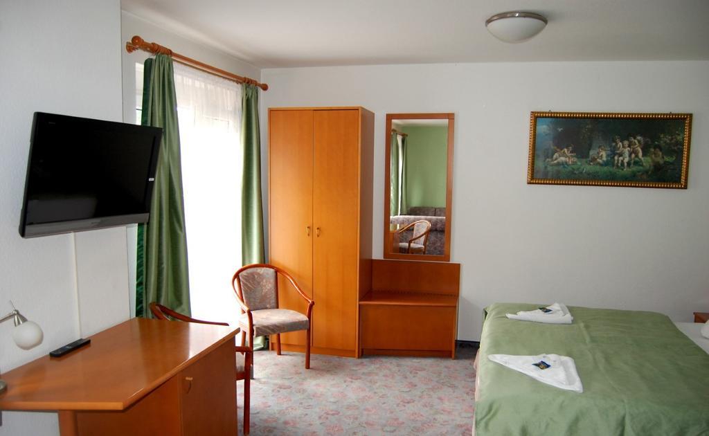 Hotel Am Markt Eckartsberga Exteriör bild
