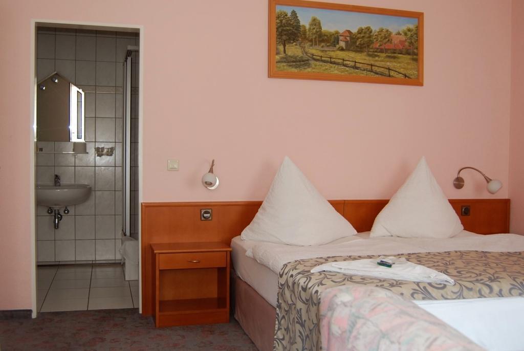 Hotel Am Markt Eckartsberga Exteriör bild